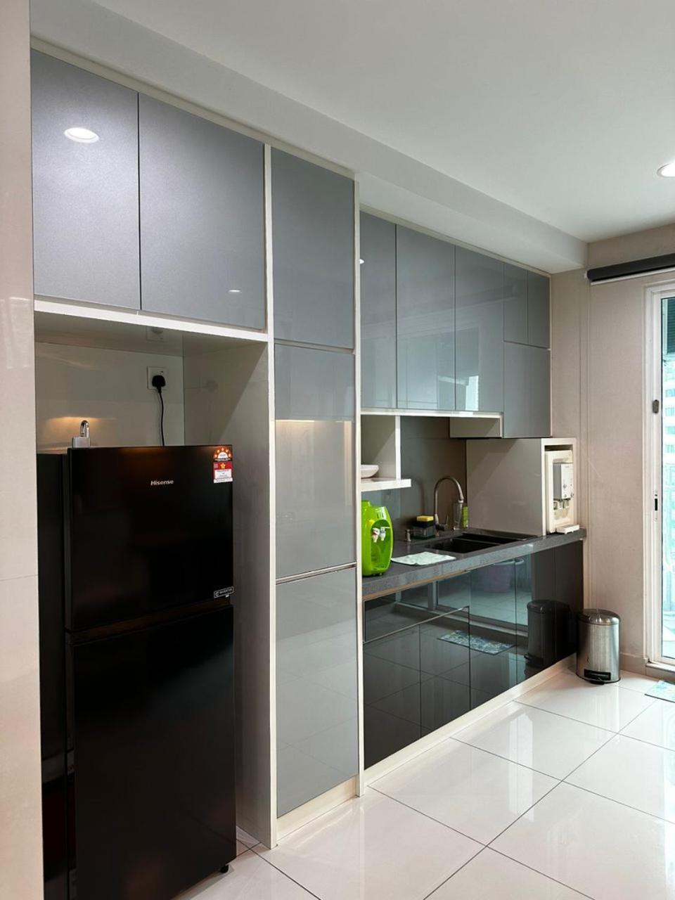 Mansion One11-16 George Town