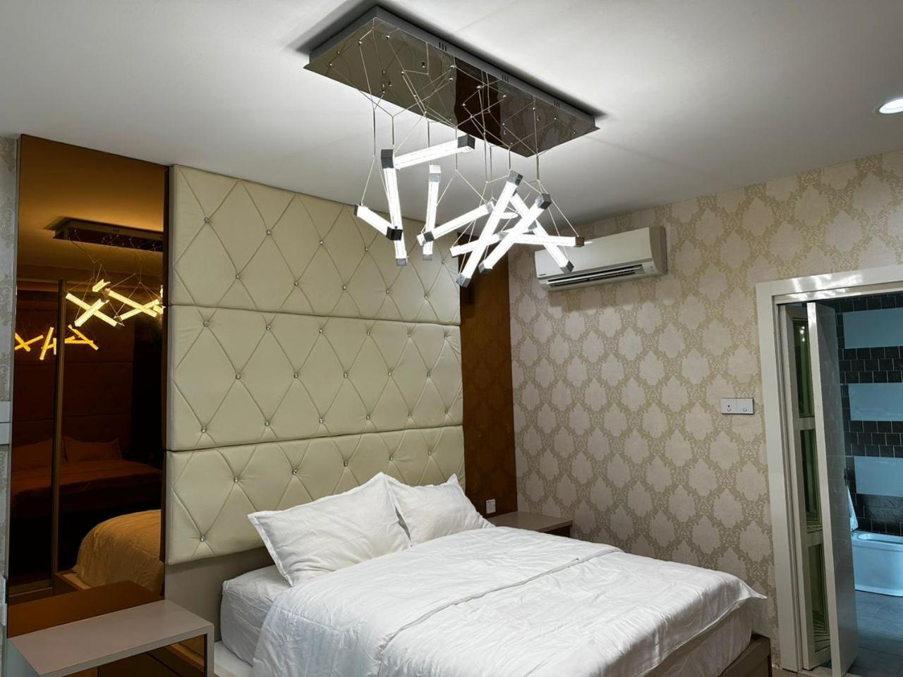 Mansion One11-16 Apartemen *